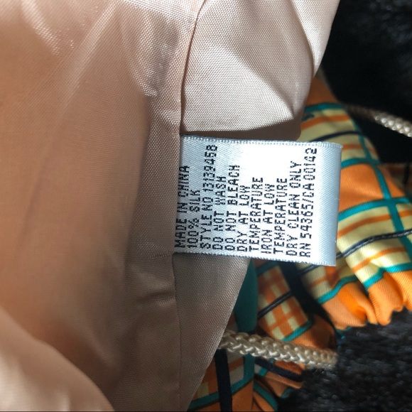 Peter Nygard Vintage jogger jacket Sporty neutral plaids Silk Large EUC - Picture 6 of 8